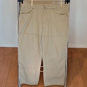 Columbia Khaki Omni Shade pants